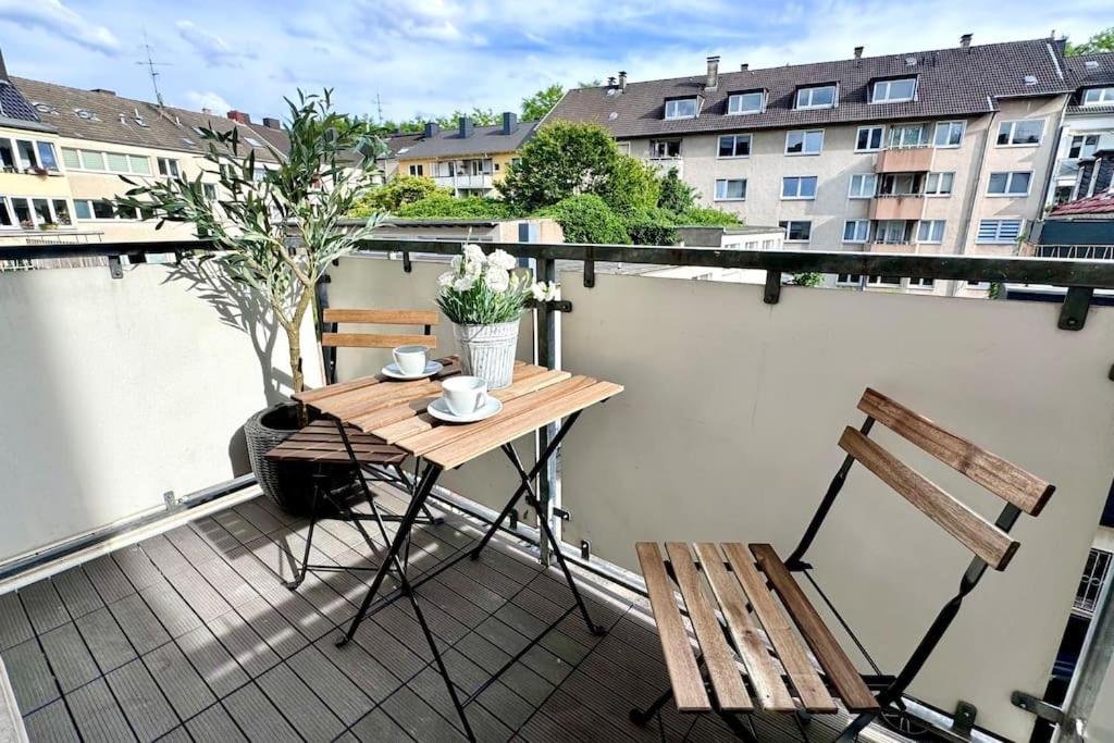 Apartment 15 Minuten Fussweg Zum Stadion Und Privatparkplatz Dortmund