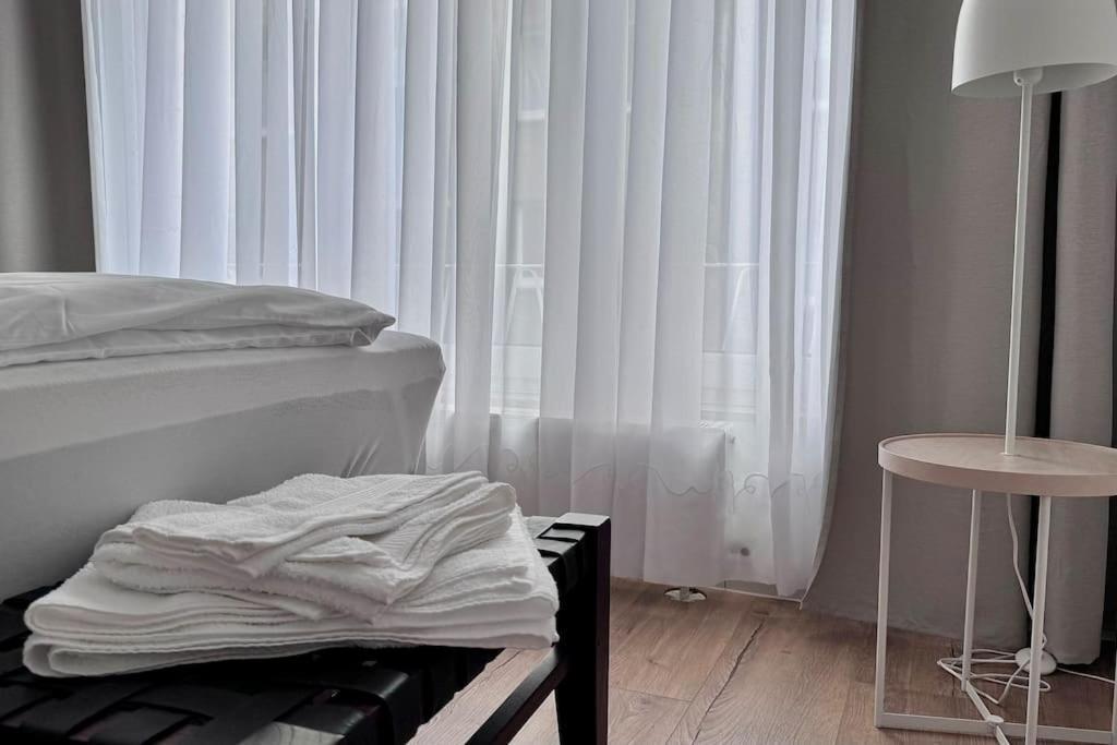 15 Minuten Fussweg Zum Stadion Und Privatparkplatz Apartment