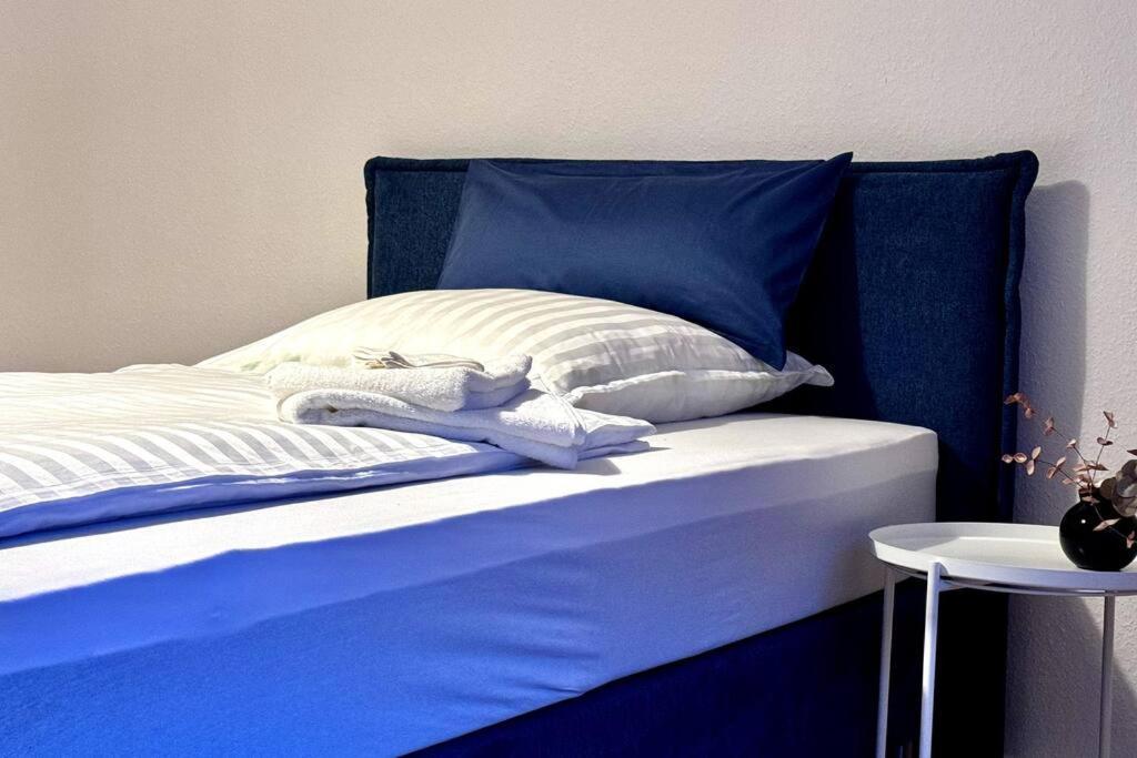 Apartment 15 Minuten Fussweg Zum Stadion Und Privatparkplatz